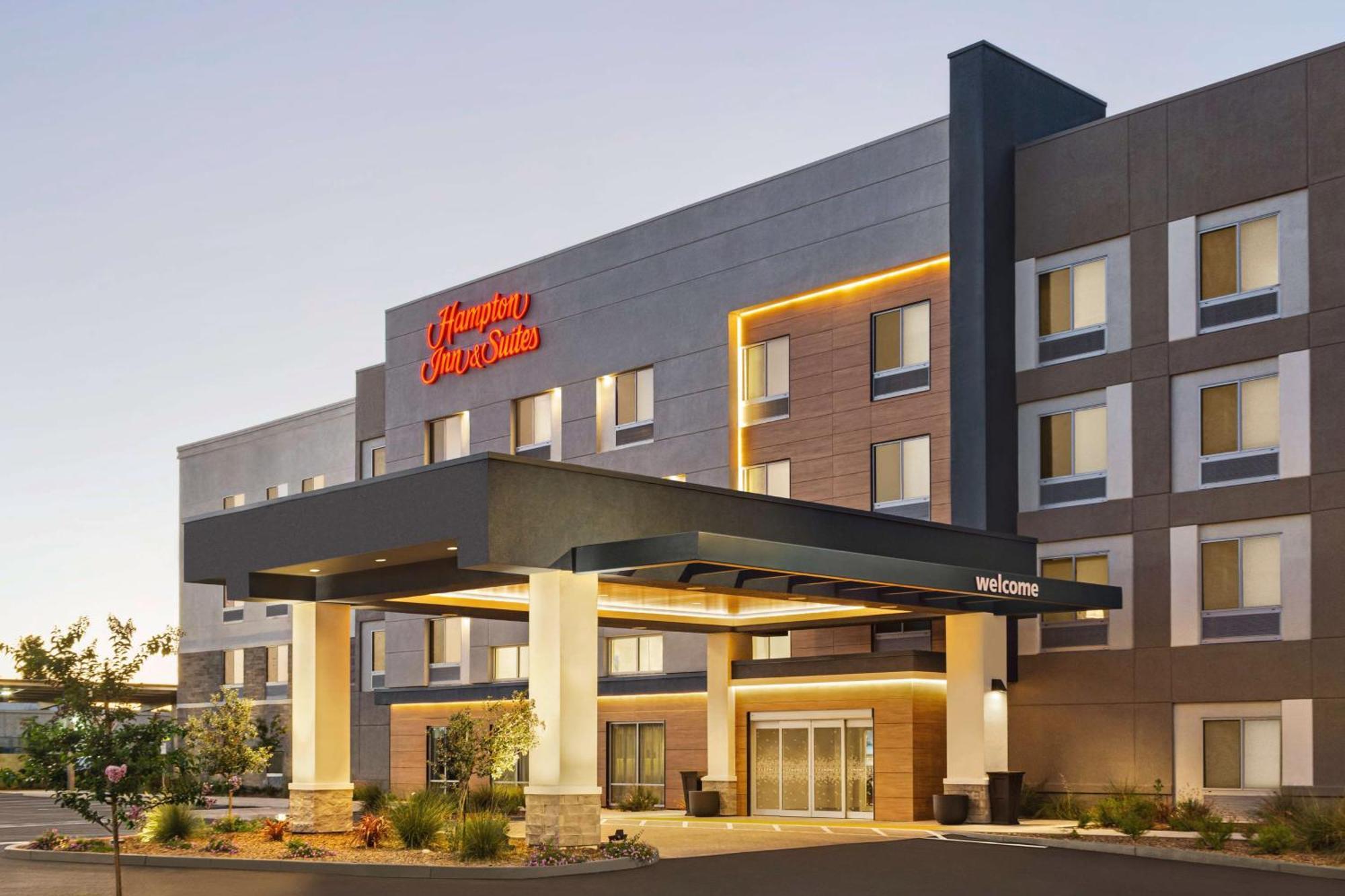 Hampton Inn & Suites Oroville Exterior photo
